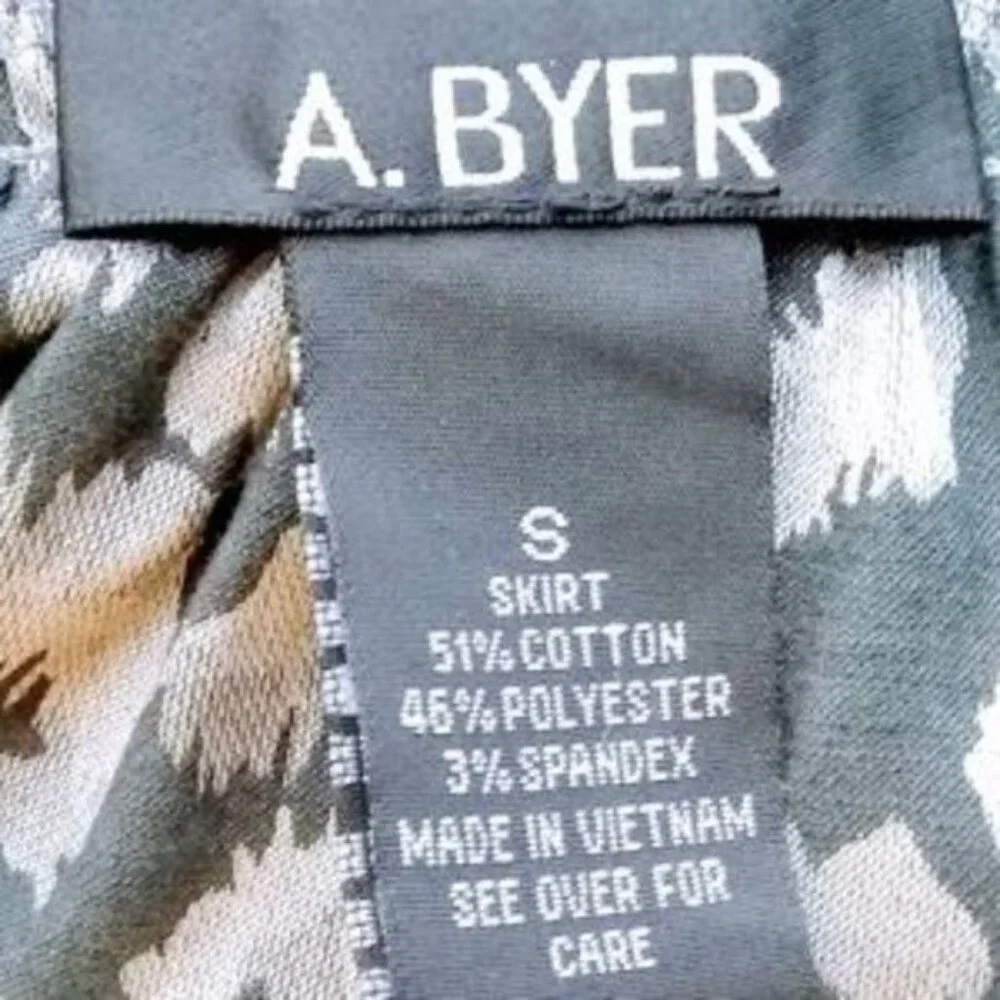 A. Byer Shimmer Animal Print Mini Skirt Size Junior's Small Edgy Rocker